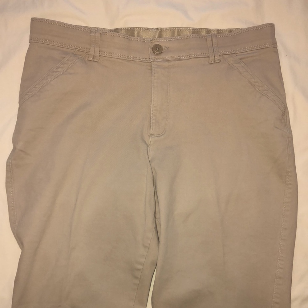 Lee khaki pants sz 16